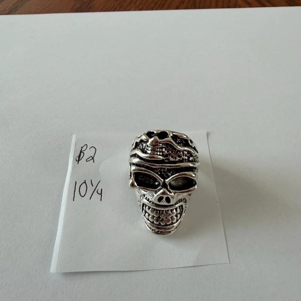 Silver Skull Ring‎
